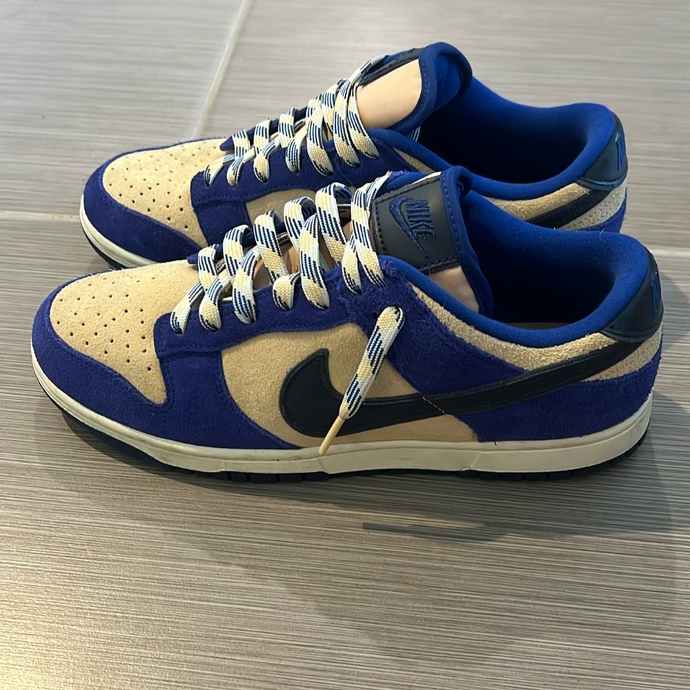 Women size 9 Dodger Blue Nike Dunks